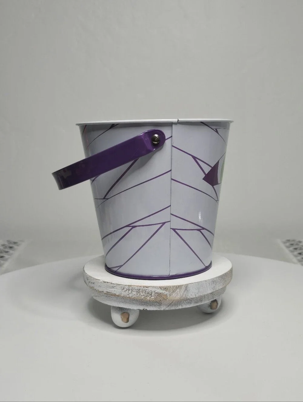 Greenbrier International, Inc. halloween mummy